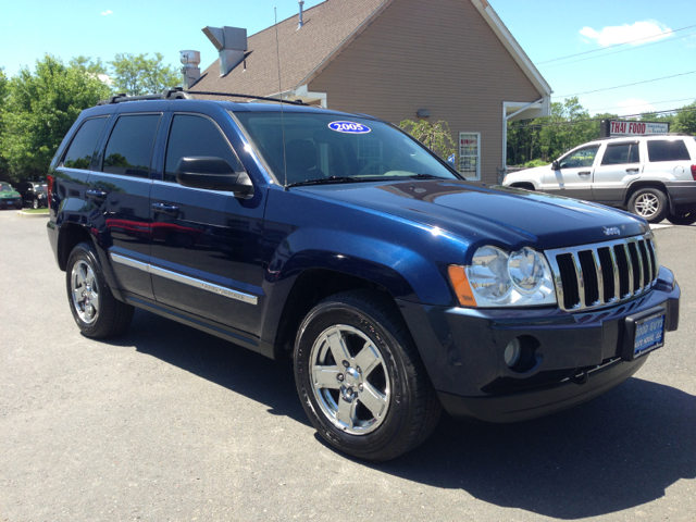 Jeep Grand Cherokee 2005 photo 16