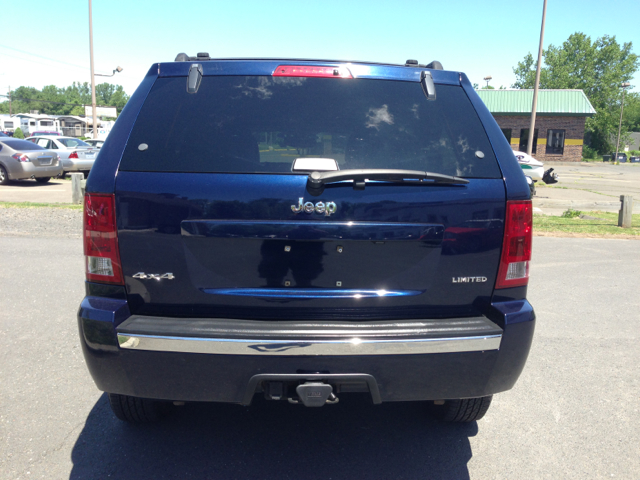 Jeep Grand Cherokee 2005 photo 17