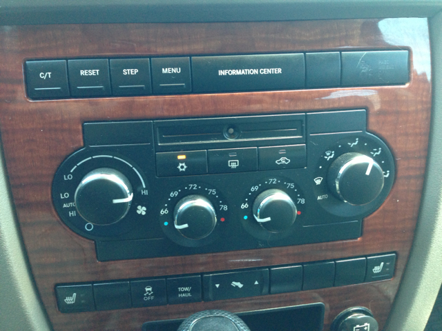 Jeep Grand Cherokee 2005 photo 20