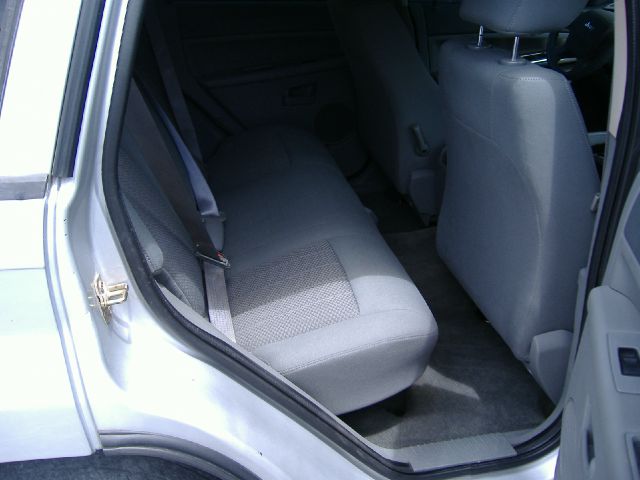 Jeep Grand Cherokee 2005 photo 14