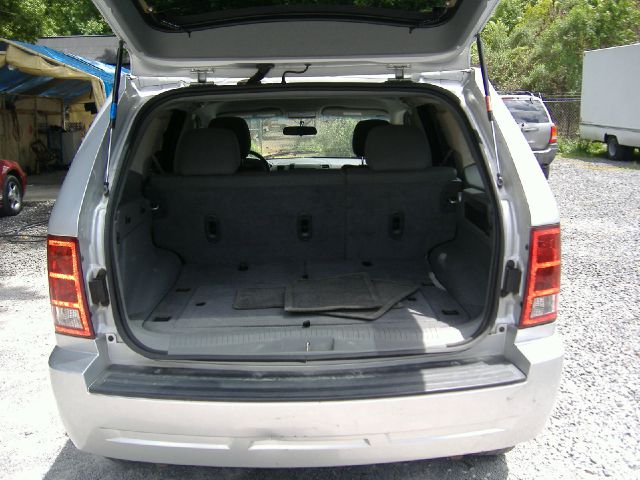 Jeep Grand Cherokee 2005 photo 3