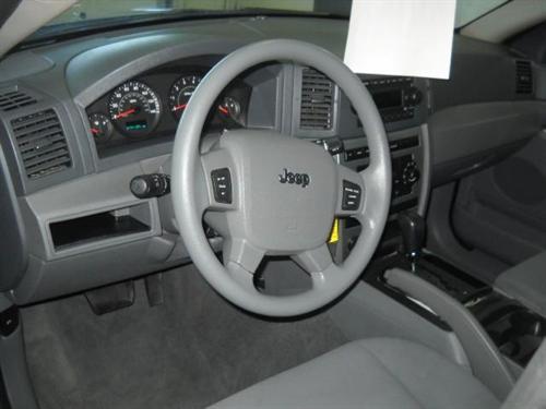 Jeep Grand Cherokee 2005 photo 4