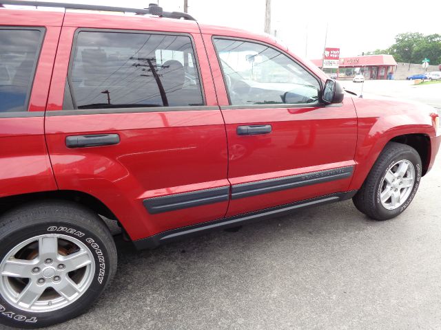 Jeep Grand Cherokee Sedan 4dr SUV