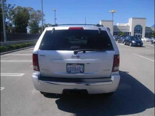 Jeep Grand Cherokee 2005 photo 3