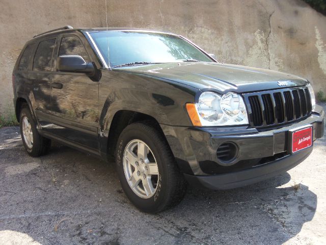 Jeep Grand Cherokee 2005 photo 3