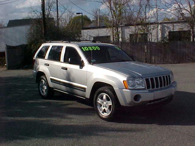 Jeep Grand Cherokee 2005 photo 2