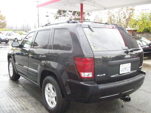 Jeep Grand Cherokee Base W/nav.sys SUV