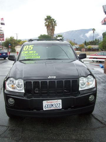 Jeep Grand Cherokee 2005 photo 2