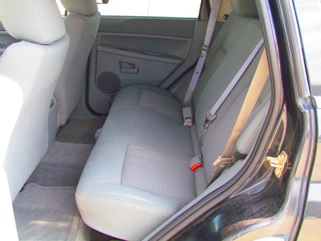 Jeep Grand Cherokee 2005 photo 15