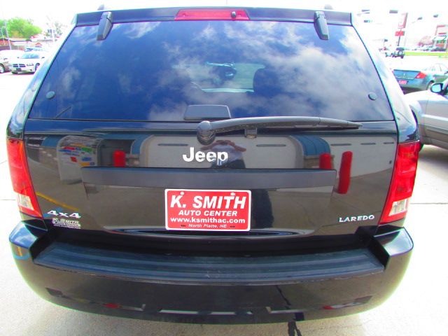 Jeep Grand Cherokee 2005 photo 2