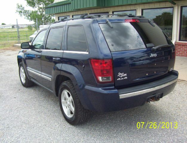 Jeep Grand Cherokee 2005 photo 4