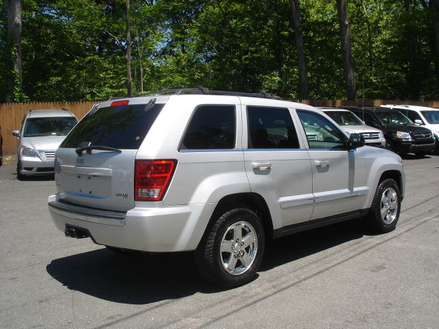 Jeep Grand Cherokee 2005 photo 13