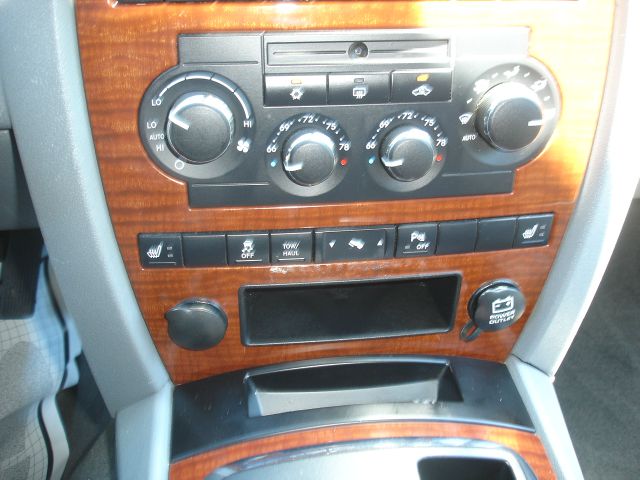 Jeep Grand Cherokee 2005 photo 4