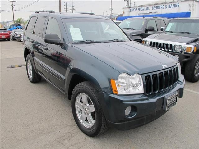 Jeep Grand Cherokee LS Sport Utility