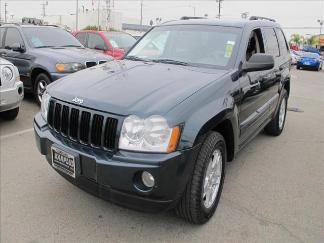 Jeep Grand Cherokee 2005 photo 2