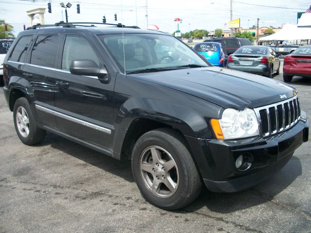 Jeep Grand Cherokee 2005 photo 2