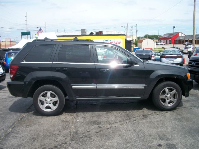 Jeep Grand Cherokee 2005 photo 3