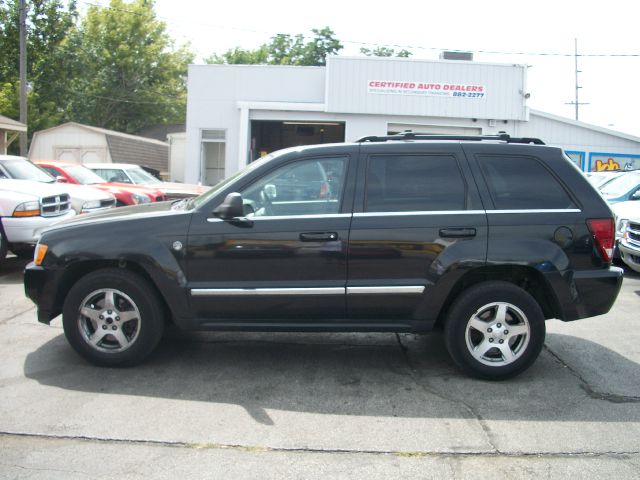 Jeep Grand Cherokee 2005 photo 4