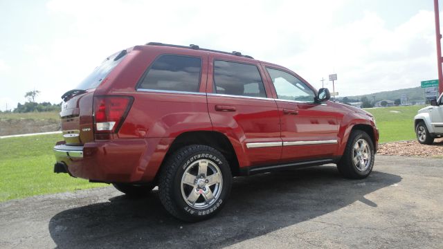 Jeep Grand Cherokee Super SUV