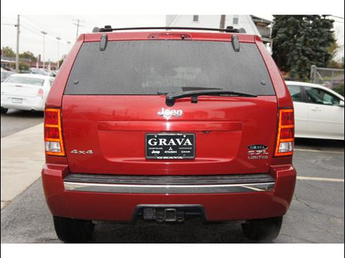 Jeep Grand Cherokee 2005 photo 2