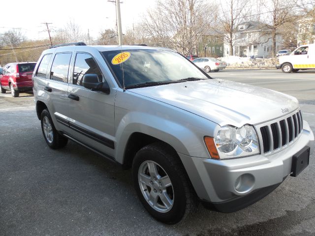 Jeep Grand Cherokee 2005 photo 4