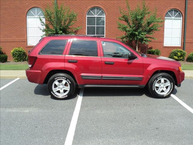 Jeep Grand Cherokee 2005 photo 1