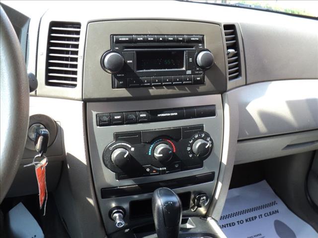 Jeep Grand Cherokee 2005 photo 12