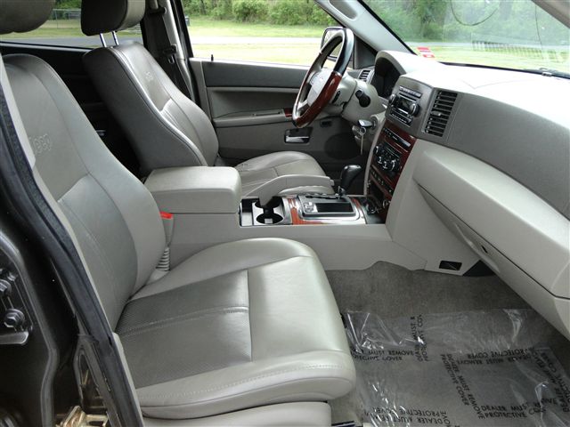 Jeep Grand Cherokee Super SUV