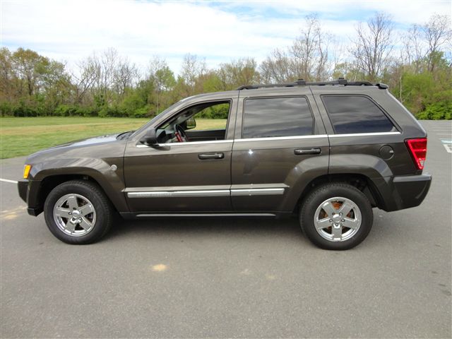 Jeep Grand Cherokee 2005 photo 12