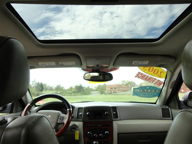 Jeep Grand Cherokee 2005 photo 14
