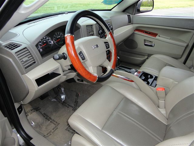 Jeep Grand Cherokee 2005 photo 19