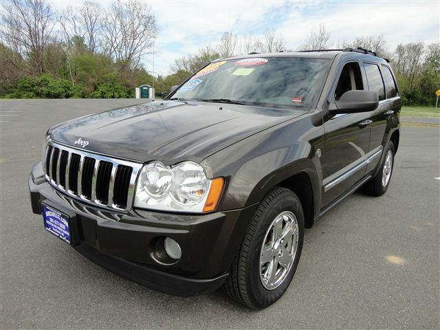 Jeep Grand Cherokee 2005 photo 2
