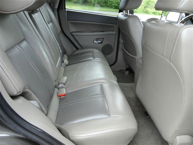 Jeep Grand Cherokee 2005 photo 8