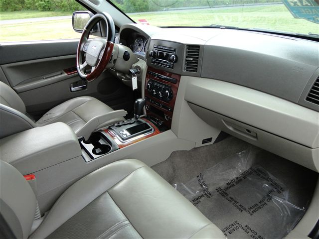Jeep Grand Cherokee 2005 photo 9