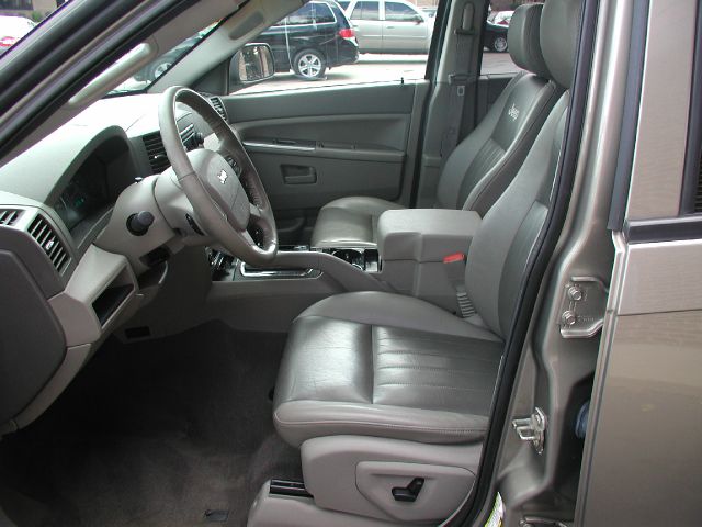 Jeep Grand Cherokee 2005 photo 4