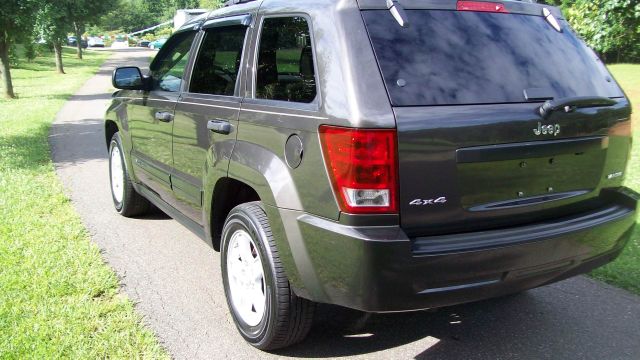 Jeep Grand Cherokee 2005 photo 4