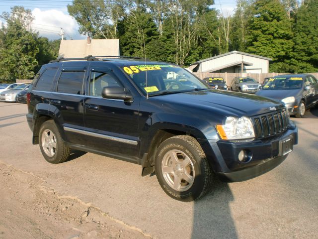 Jeep Grand Cherokee 2005 photo 4