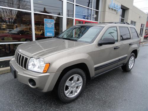 Jeep Grand Cherokee 2005 photo 2