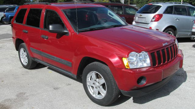 Jeep Grand Cherokee 2005 photo 2
