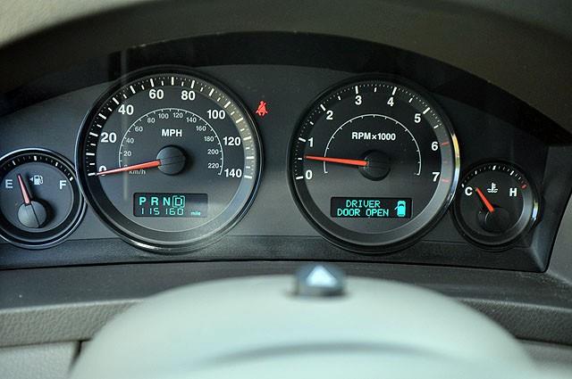 Jeep Grand Cherokee 2005 photo 9