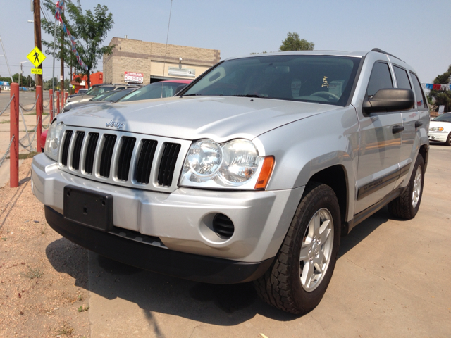 Jeep Grand Cherokee 2005 photo 2