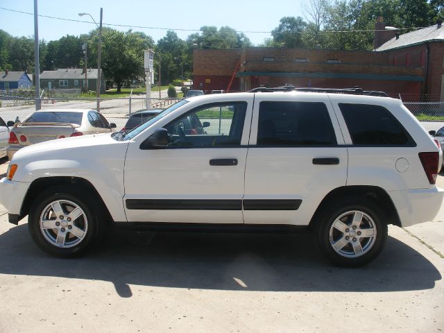Jeep Grand Cherokee 2005 photo 3