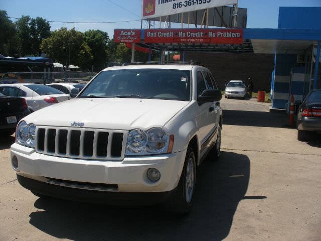 Jeep Grand Cherokee 2005 photo 4