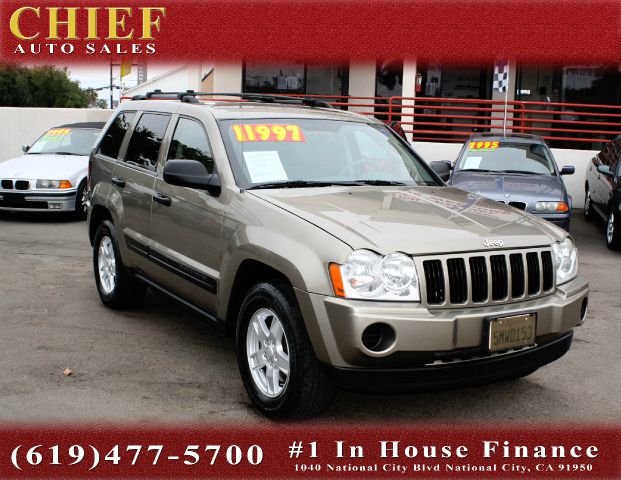 Jeep Grand Cherokee 2005 photo 3