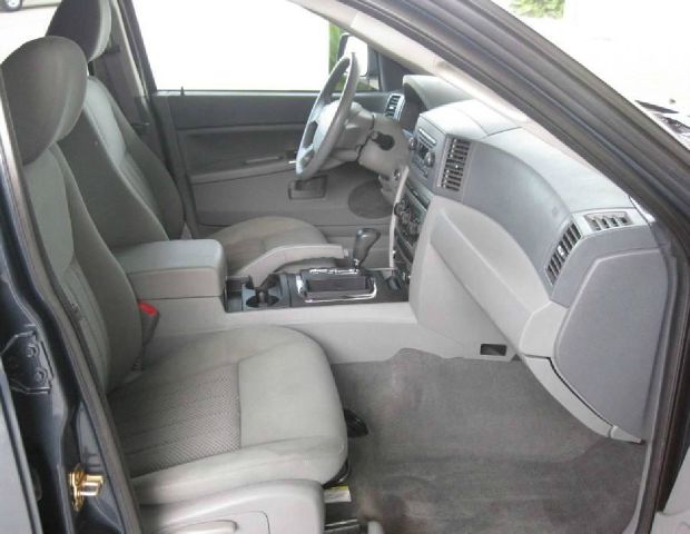 Jeep Grand Cherokee 2005 photo 5