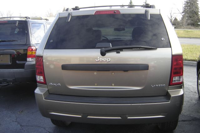 Jeep Grand Cherokee Base W/nav.sys SUV