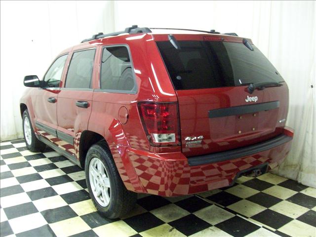 Jeep Grand Cherokee 2005 photo 2