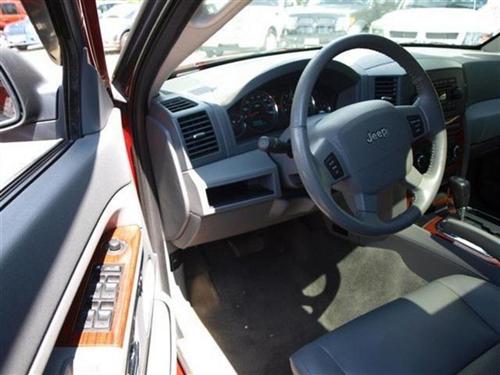 Jeep Grand Cherokee 2005 photo 3