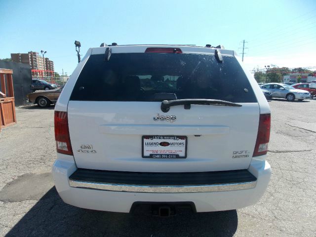 Jeep Grand Cherokee 2005 photo 2