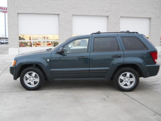 Jeep Grand Cherokee LS Sport Utility